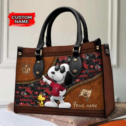 Tampa Bay Buccaneers Personalized Leather Hand Bag BBLTHB565