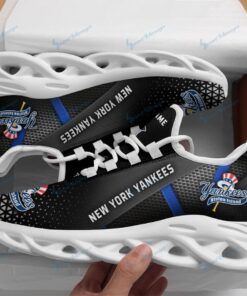 New York Yankees Yezy Running Sneakers BB829